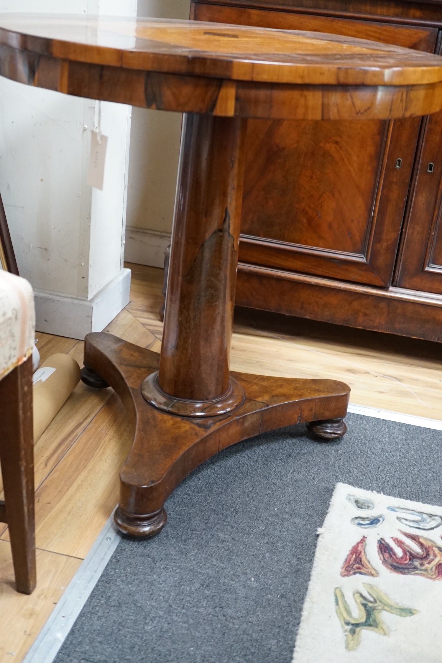 A Regency satinwood inlaid rosewood occasional table, diameter 71cm *Please note the sale commences at 9am.